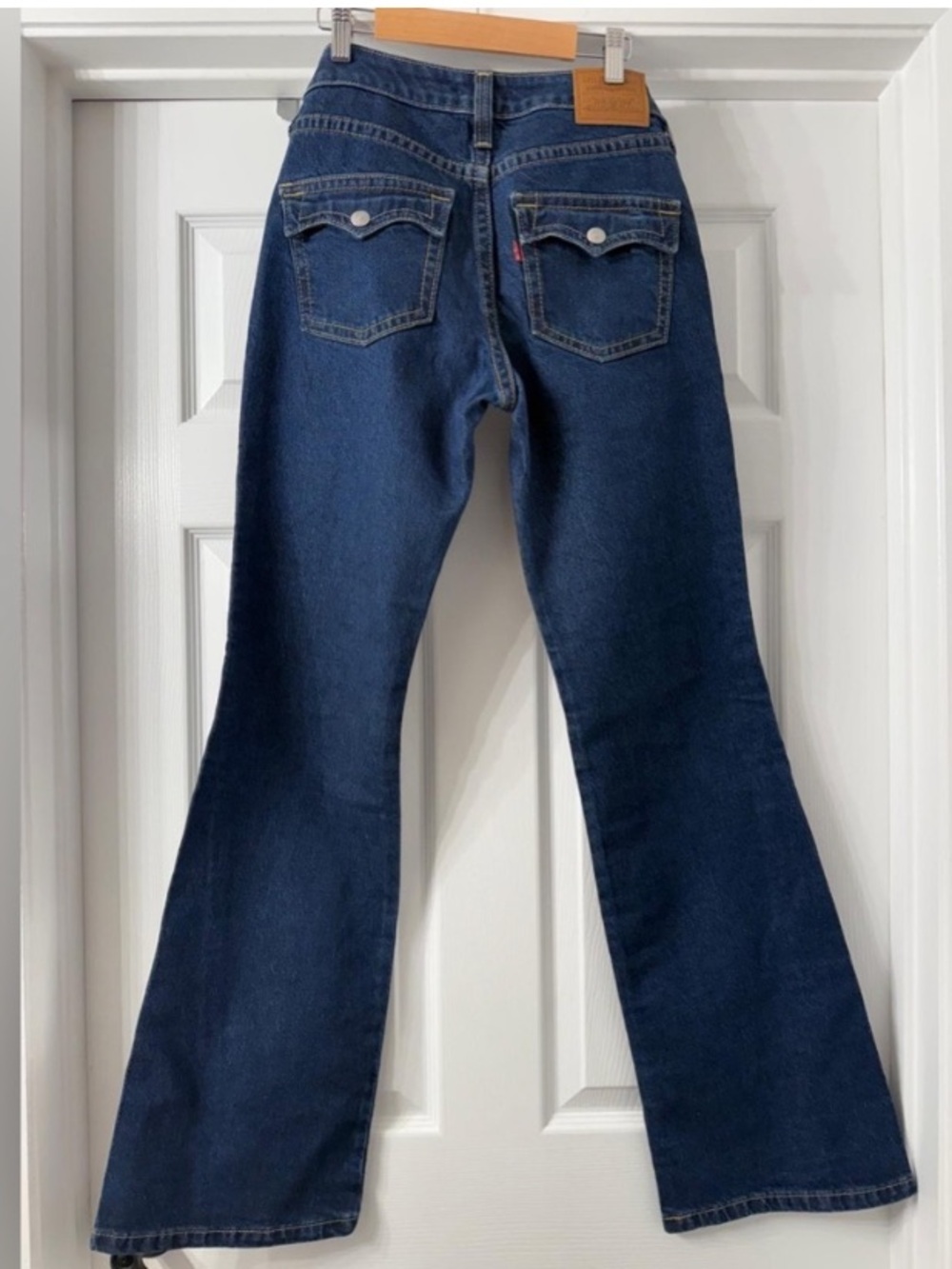 NWOT- Sold out/rare Levi’s Premium Noughties Bootcut Jeans Low Rise Flap Pocket